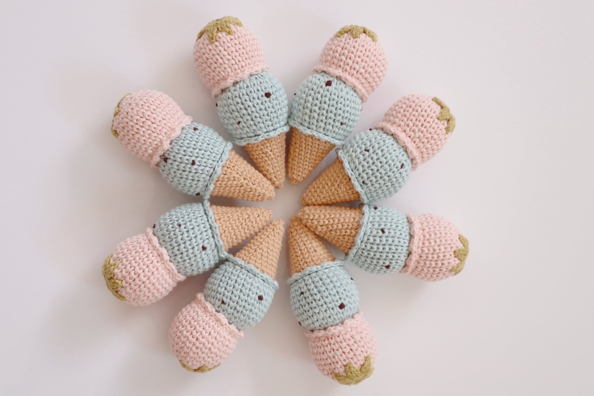 strawberry × chocolate mint