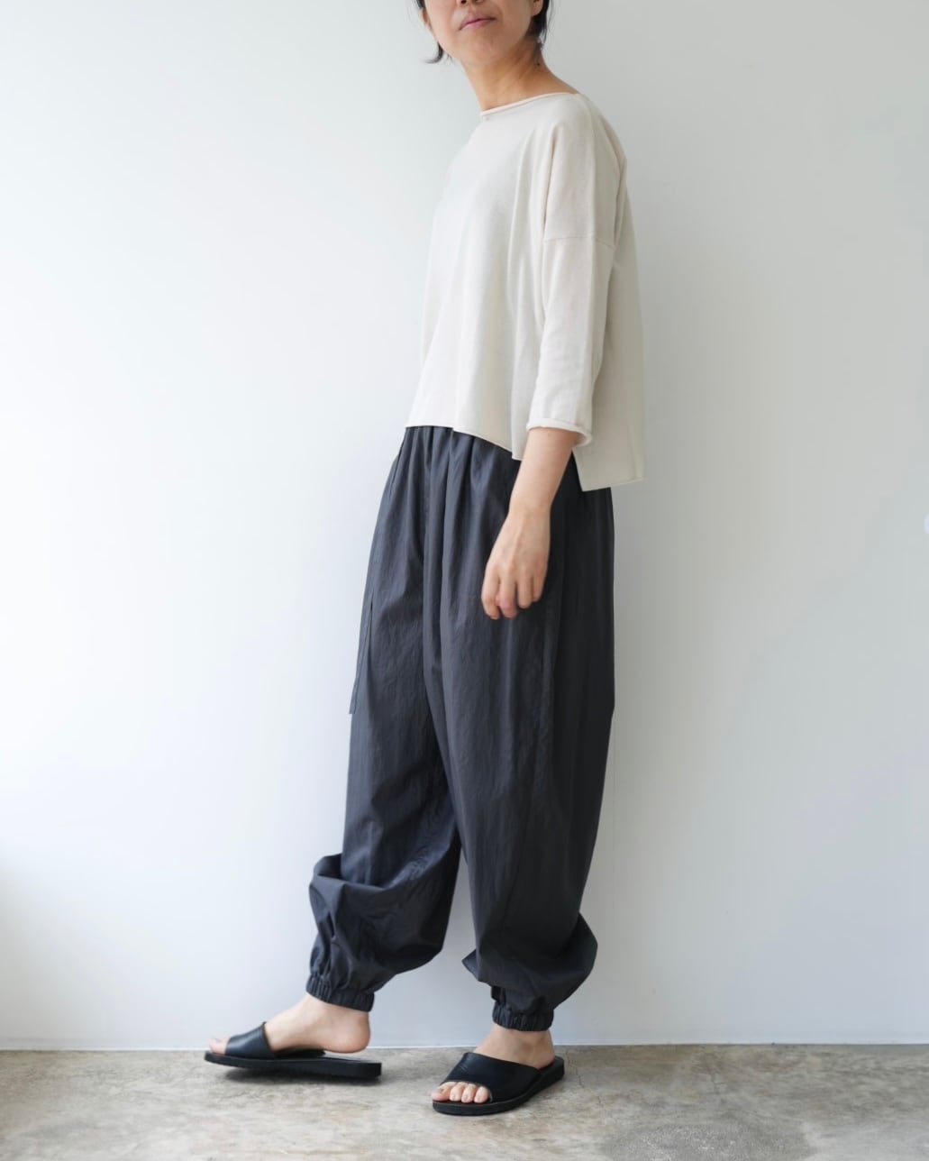 evameva コットンボートネックプルオーバー evameva コットンボートネックプルオーバー | Vie