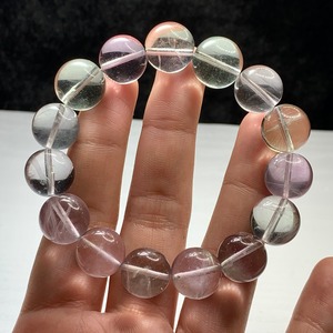 ほんのりパステル系☆大玉フローライト・ブレスレット