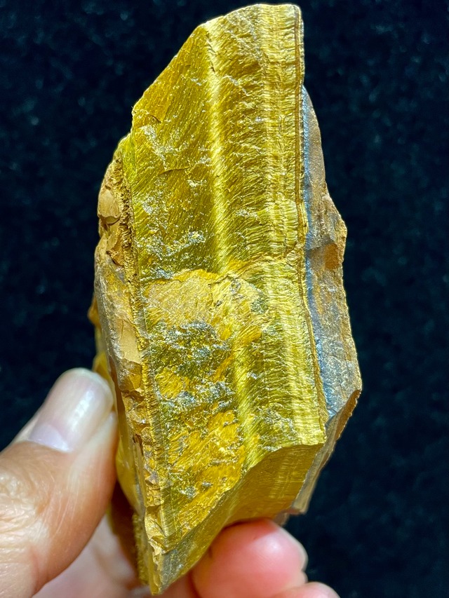 16) 揺るぎない自信！「タイガー・アイ」原石(中型)