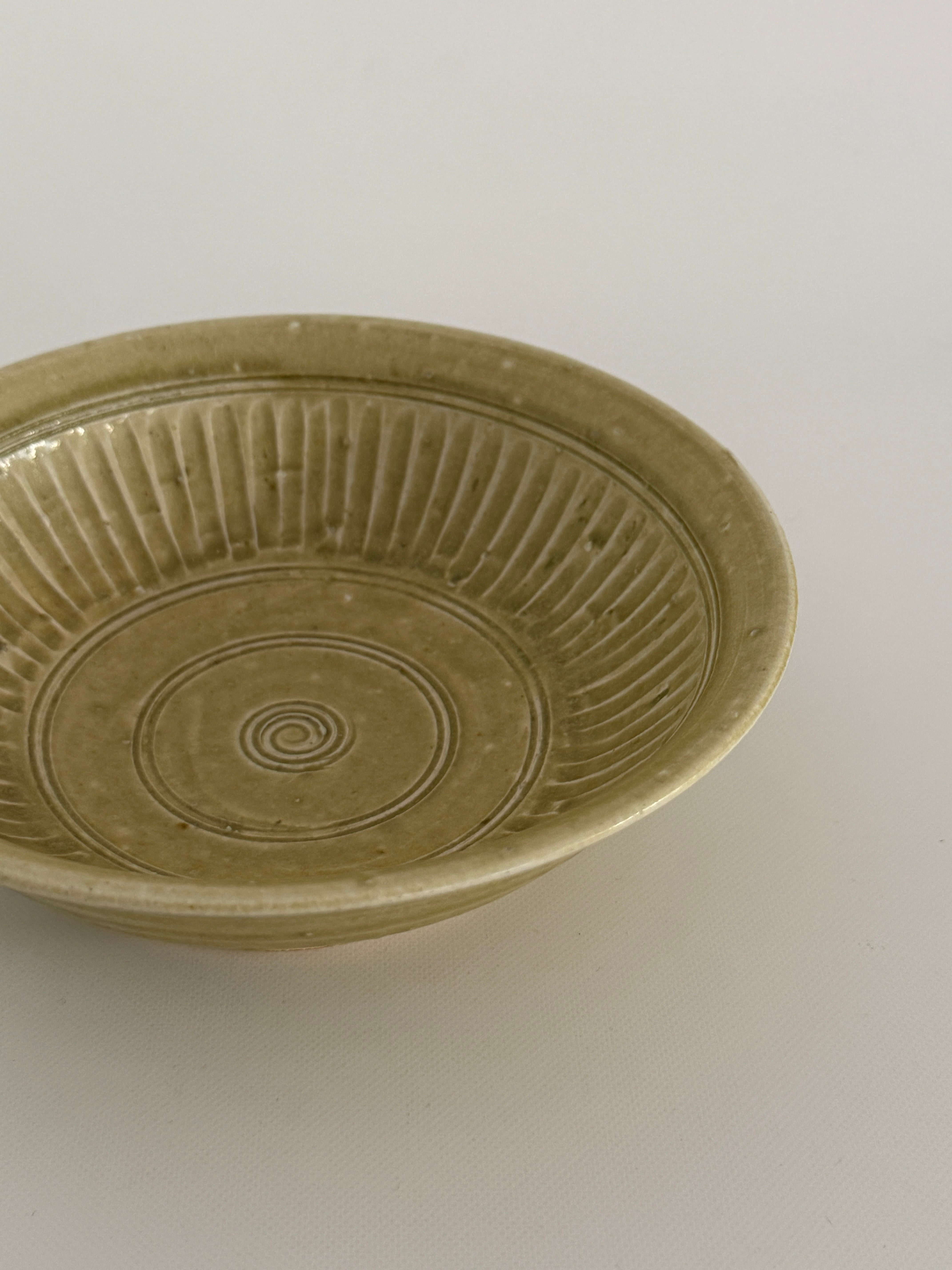 余宮隆 灰釉内鎬6寸鉢 | artstellas器物家(アステラスどうぐや)