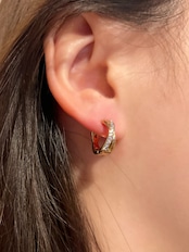 Crossed zirconia pierce