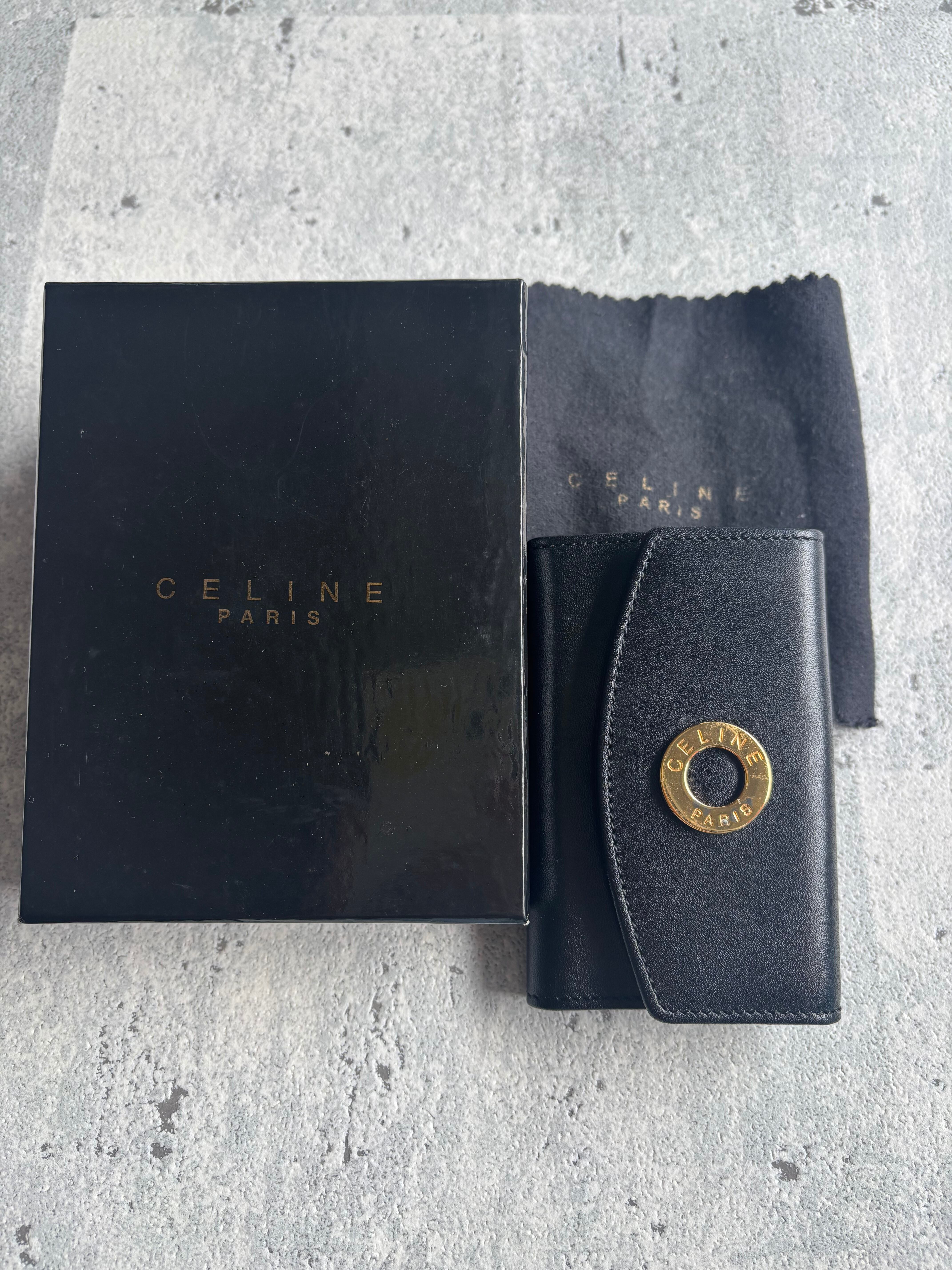 CELINE サークルロゴ キーケース ブルー | Petit luxe Vintage