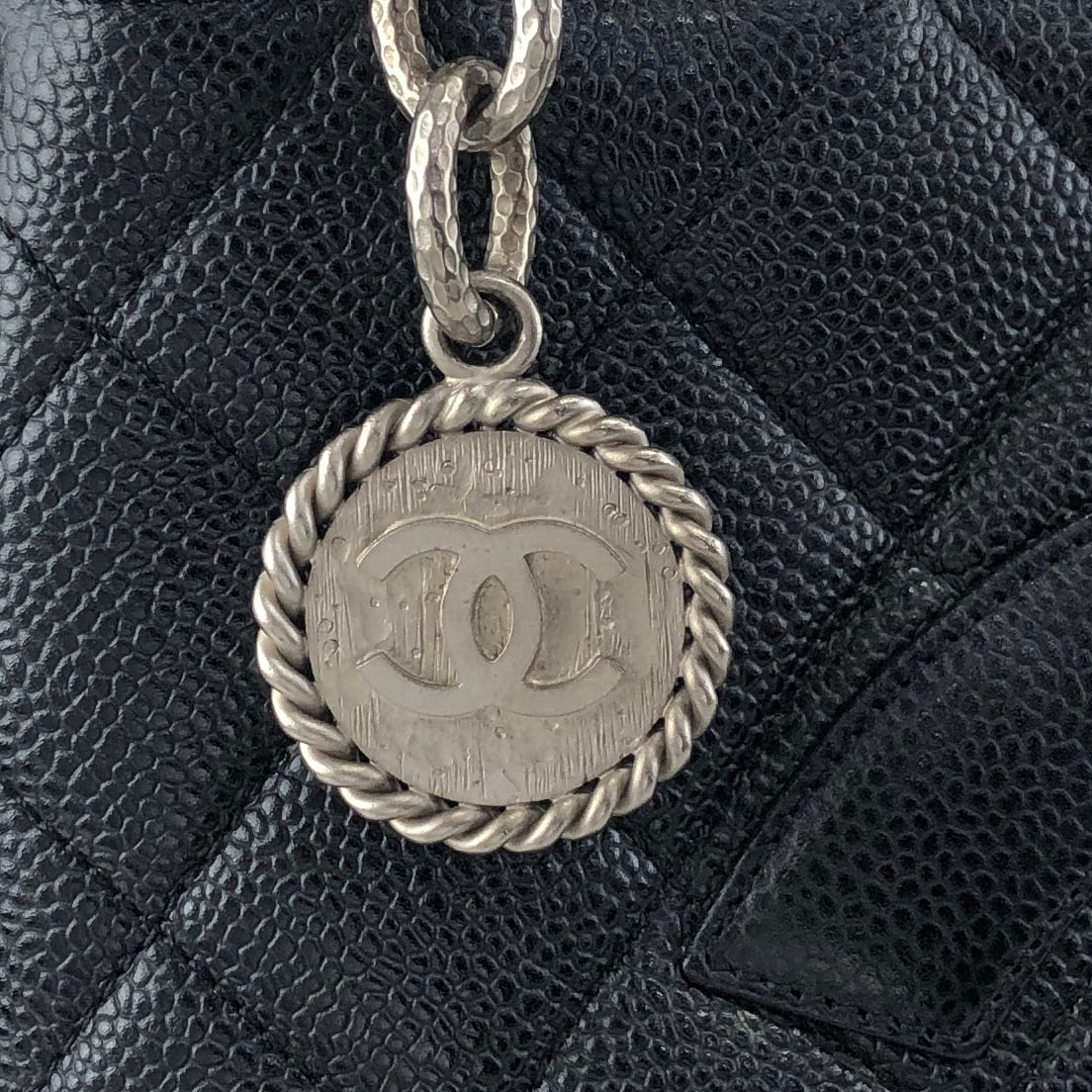 CHANEL シャネル ハンドバッグ ブラック ココマーク キャビアスキン