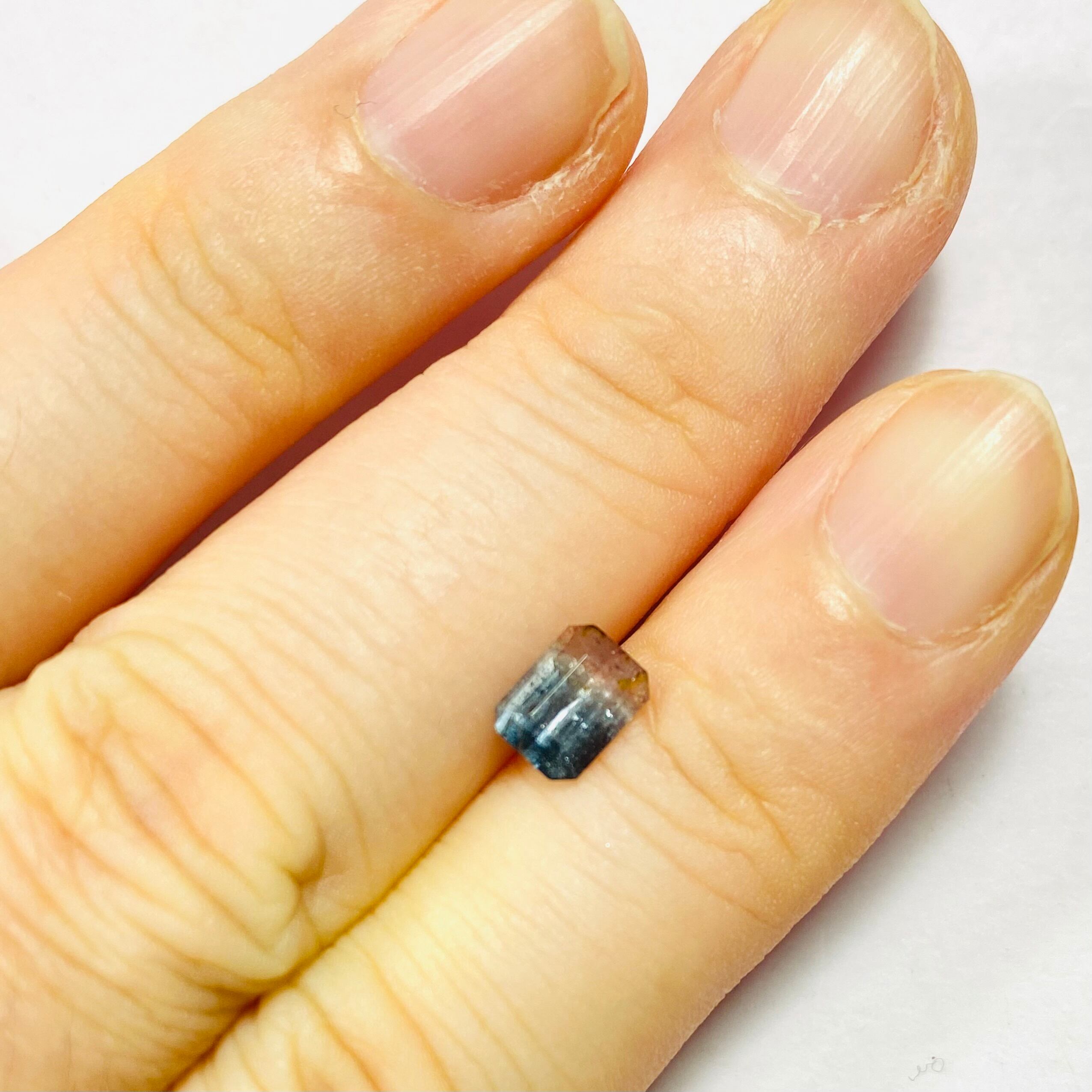 群青に花 トルマリン