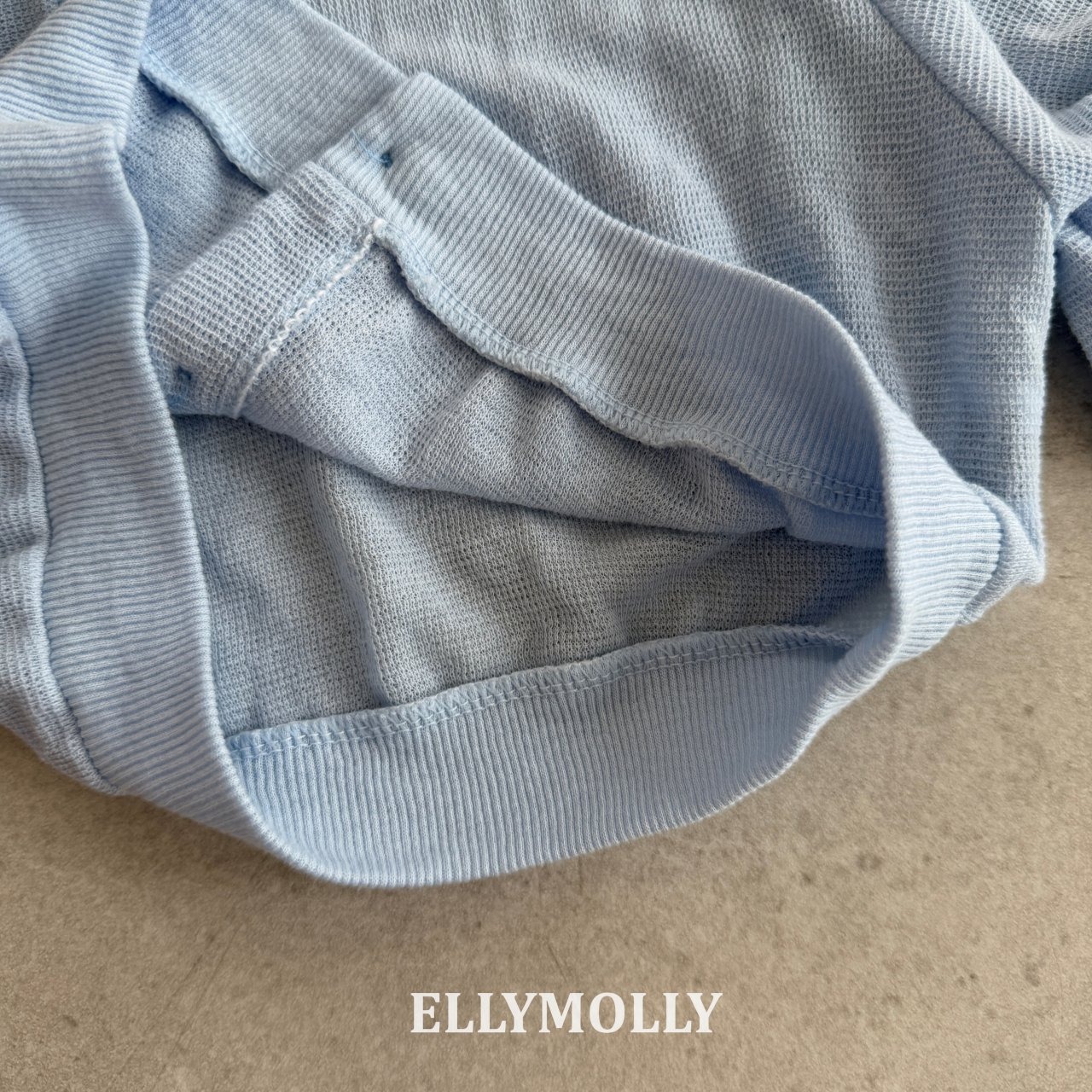[ELLYMOLLY] Veryform Cardigan +fee2 / [엘리몰리] 베리폼가디건