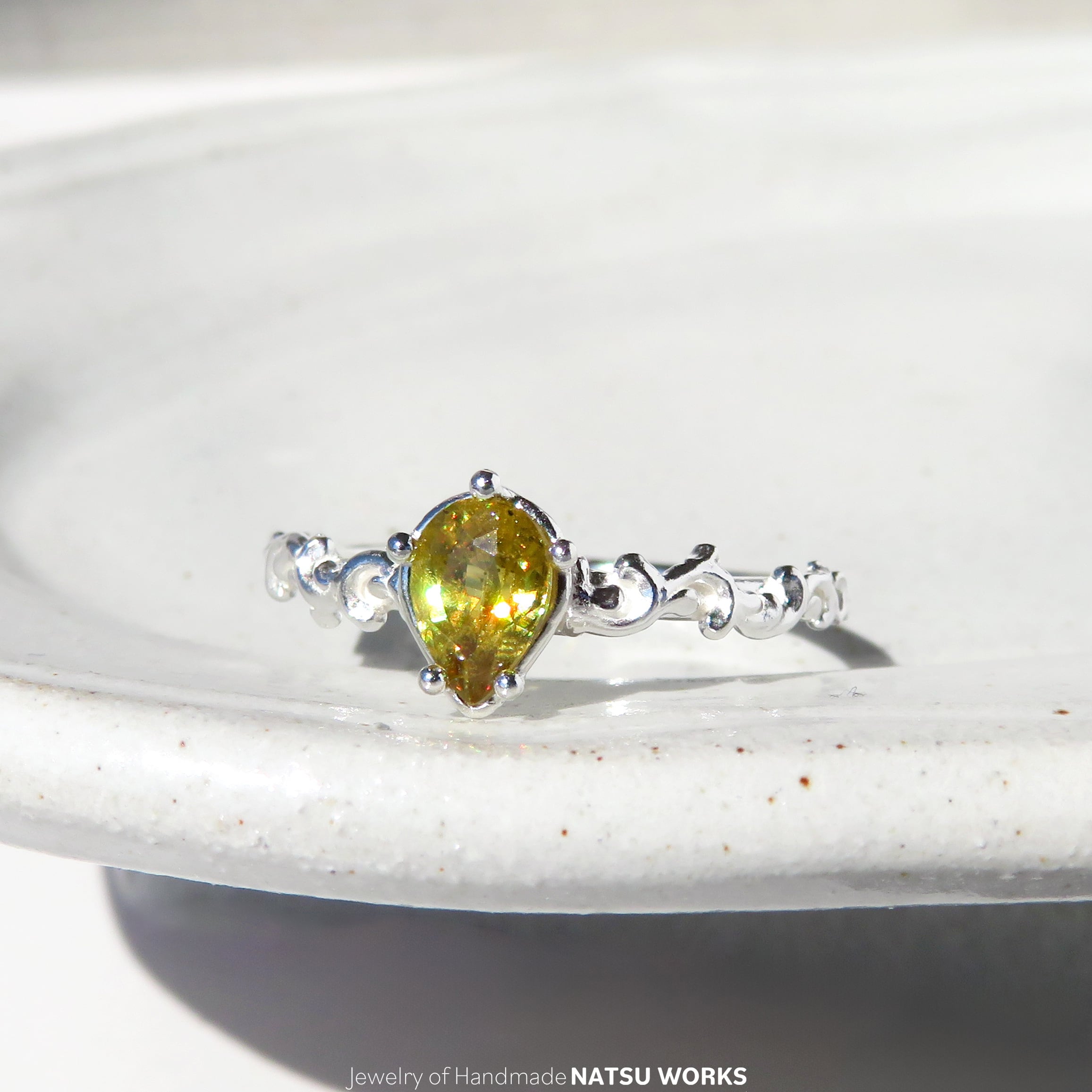 ラベンダーカルセドニー リング / Lavender Chalcedony Ring | NATSU