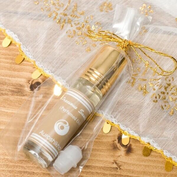 香木(PRECIOUS SANDAL)の香り - オウロシカアロマオイル