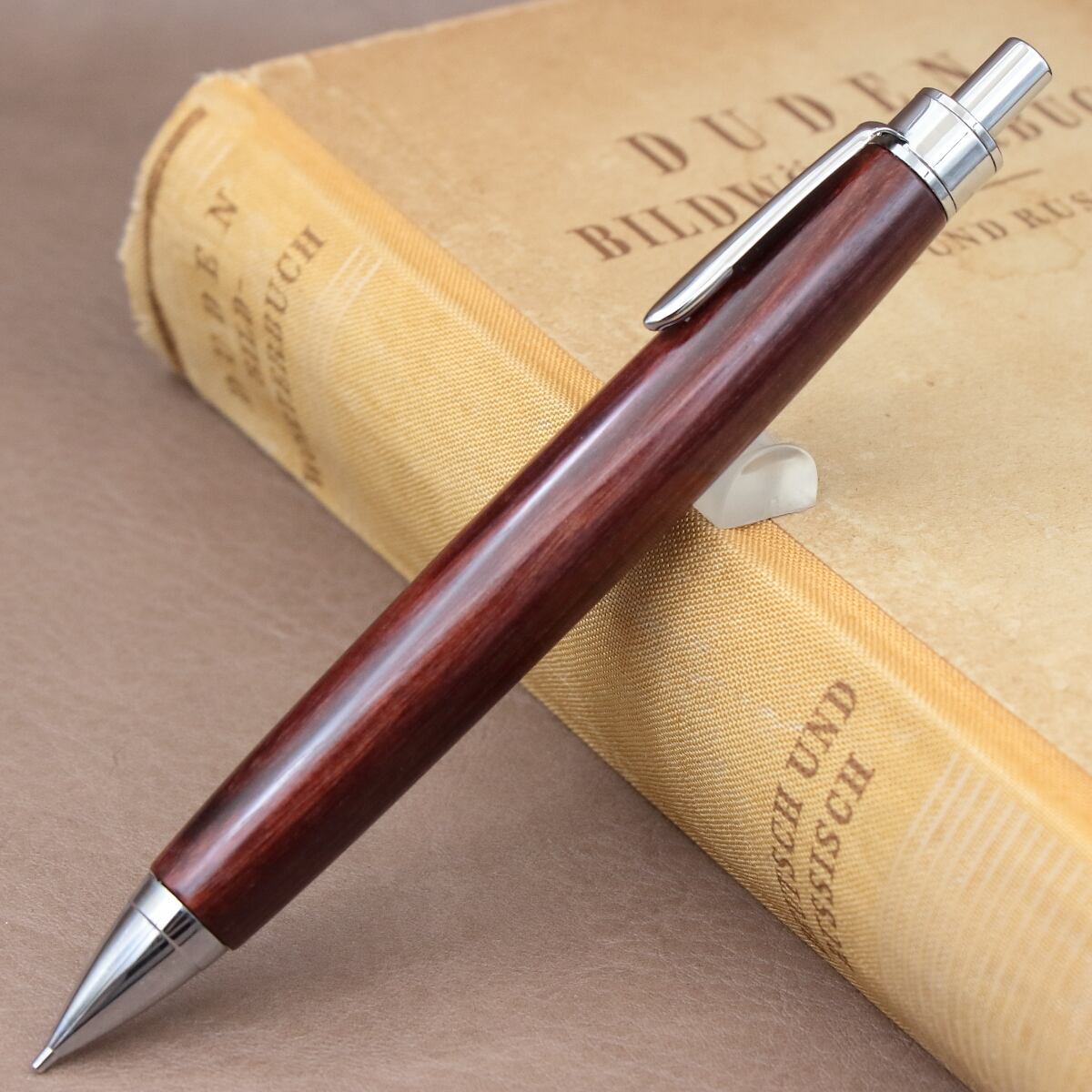 「「王という名の至高の木・キングウッド 特上 縮杢・Pencil 0.5mm」木軸シャープペンシル Viriditas銘木ペン