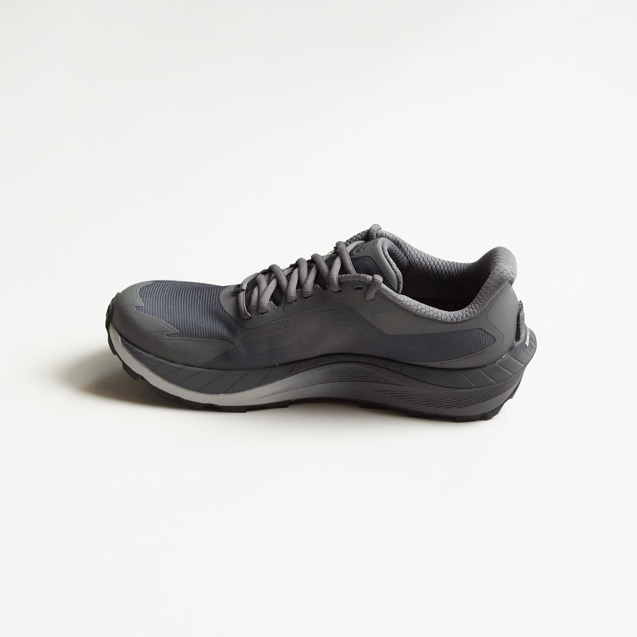 趣味・スポーツ・実用 runrabbitjunk2501 Topo Athletic（トポ アスレチック）MTN RACER 4（マウンテン