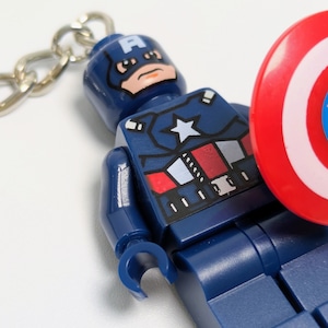 ★ブロックフィギュアキーホルダー★【 Captain America / キャプテン・アメリカ 】『 スティーブ・ロジャース 』 MARVEL / マーベルコミックス〚アメリカン雑貨 アメトイ〛
