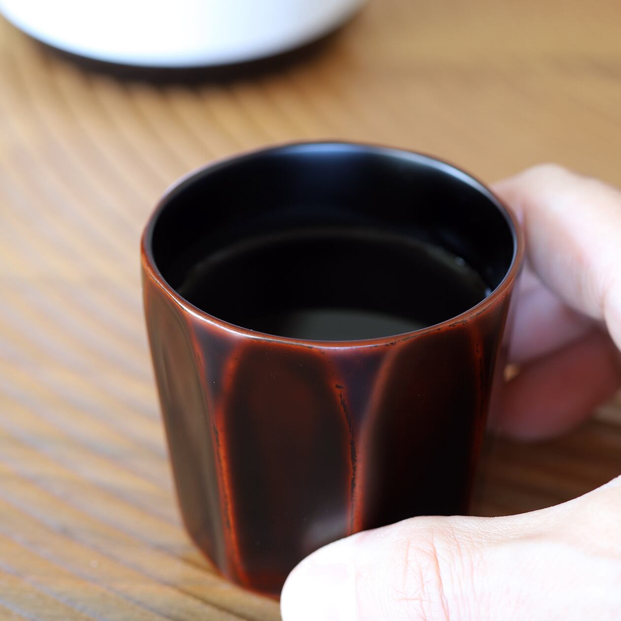 古代朱 面取りぐい呑み 作：畠中昭一（現代の名工）工房：古代匠（越前