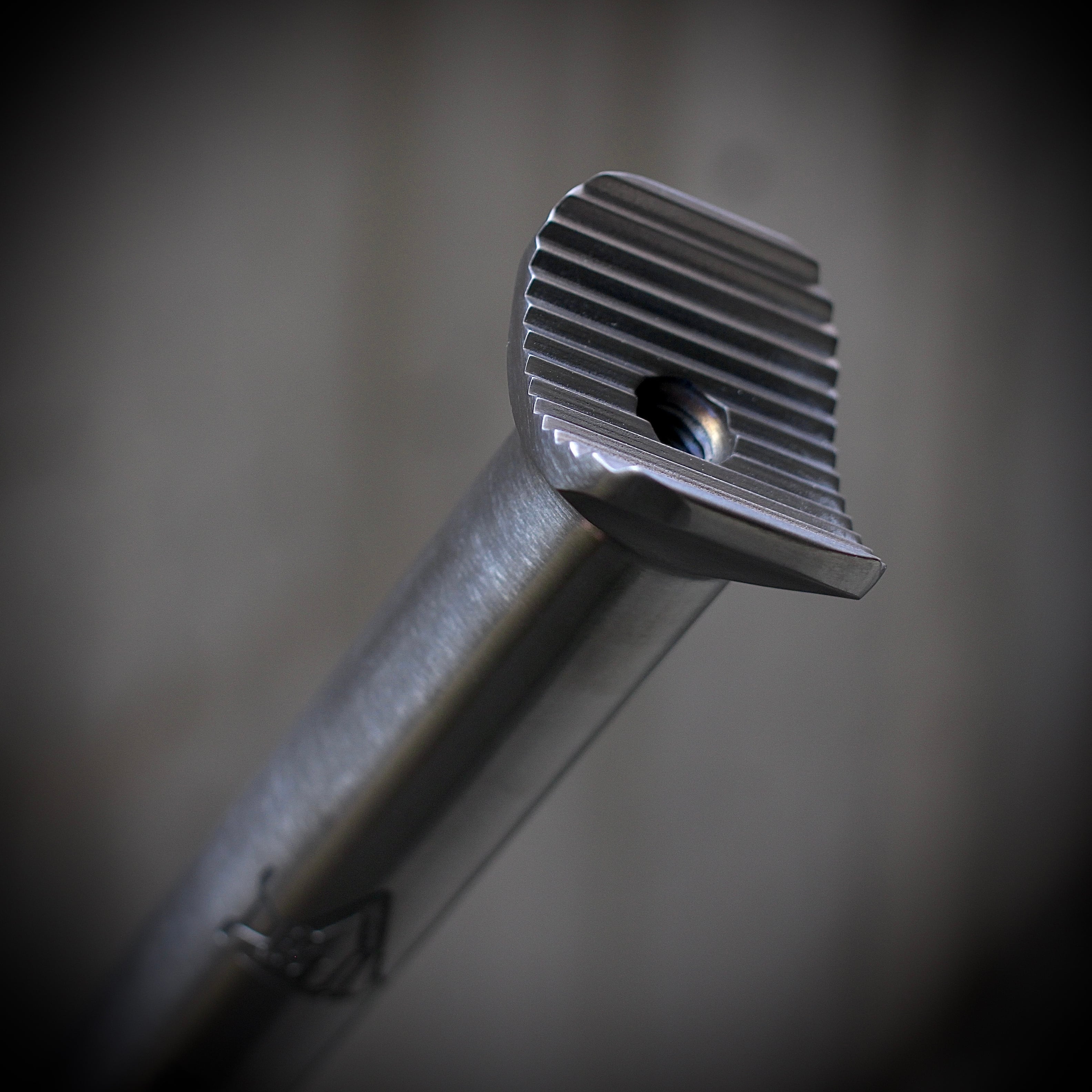 DELTΔ BMX TITANIUM PIVOTAL SEATPOST | ÐELTΔ DELTΔ BMX TITANIUM PIVOTAL SEATPOST | ÐELTΔ