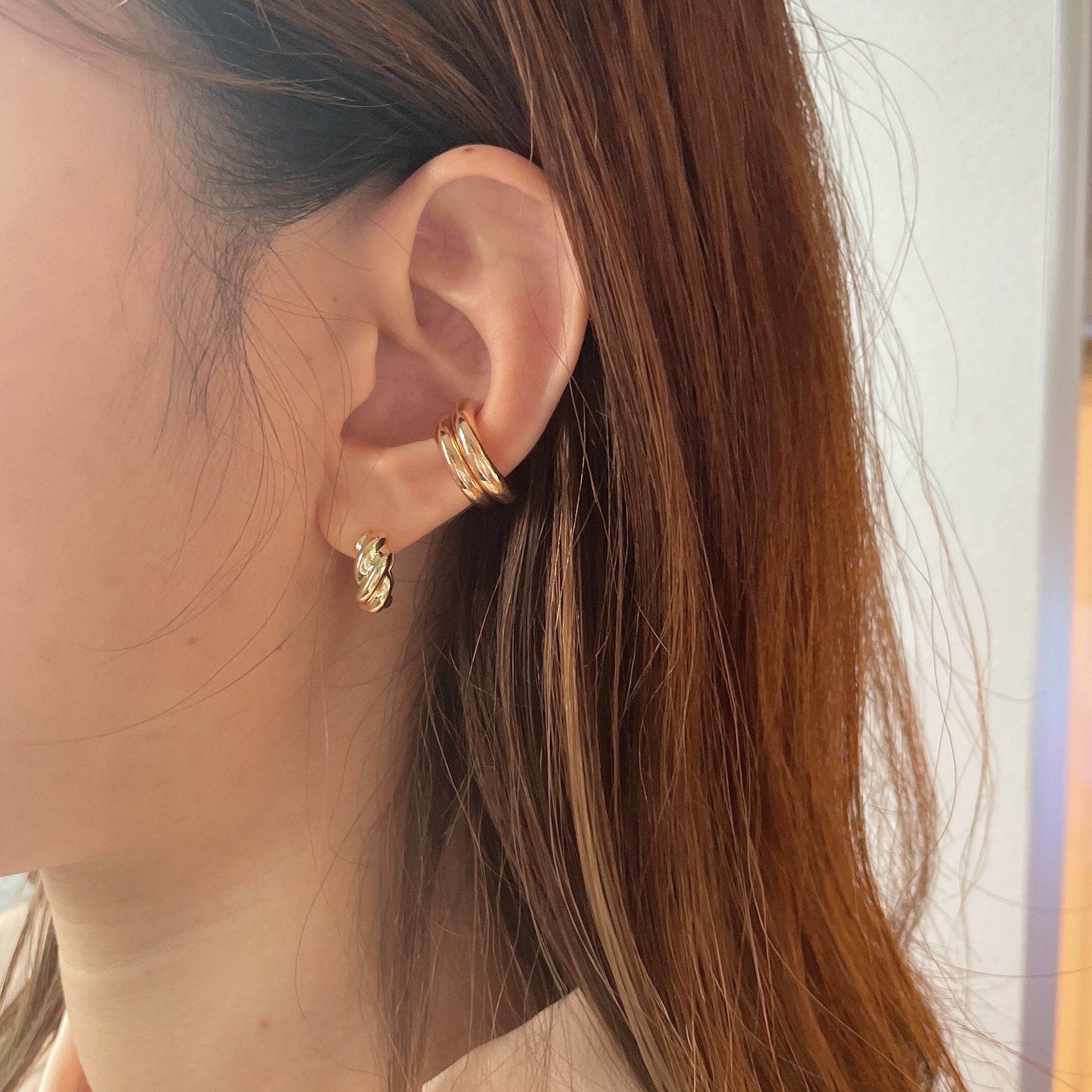 ネジリスモールピアス 【ピアス】【ゴールド】【シルバー】
