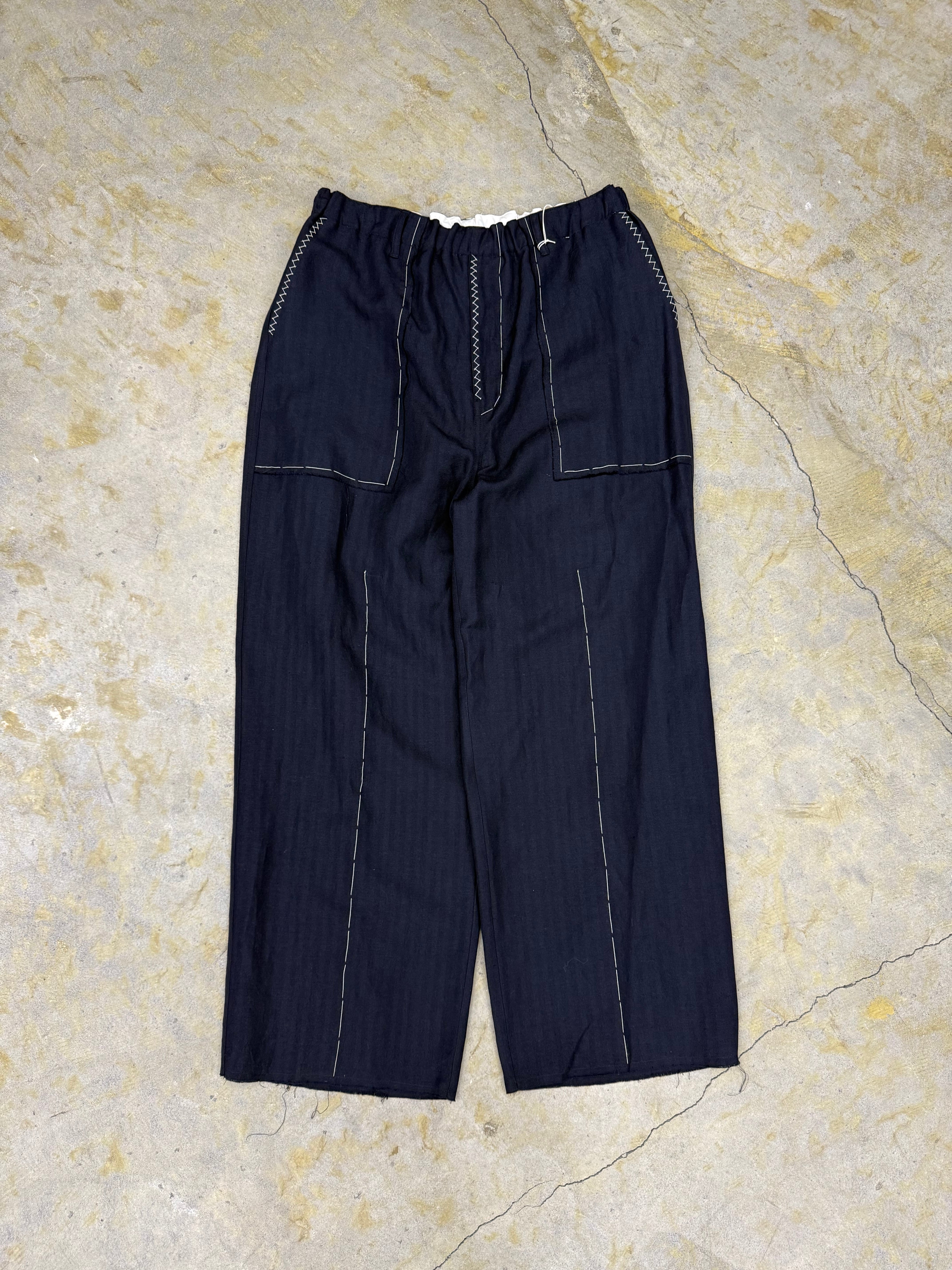 快適設計】ストレッチテーパードデニムスラックス | Pay ID