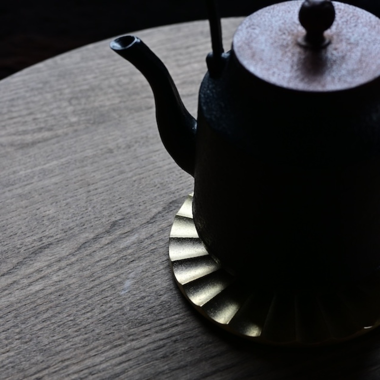 FUTAGAMI　鍋敷き　太陽 :  Brass Pot Mat Sun［2104240000］