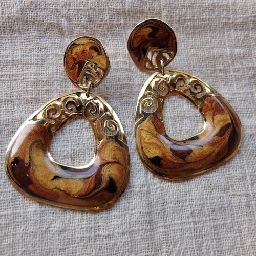 Enamel marble earring／エナメル マーブル イヤリング