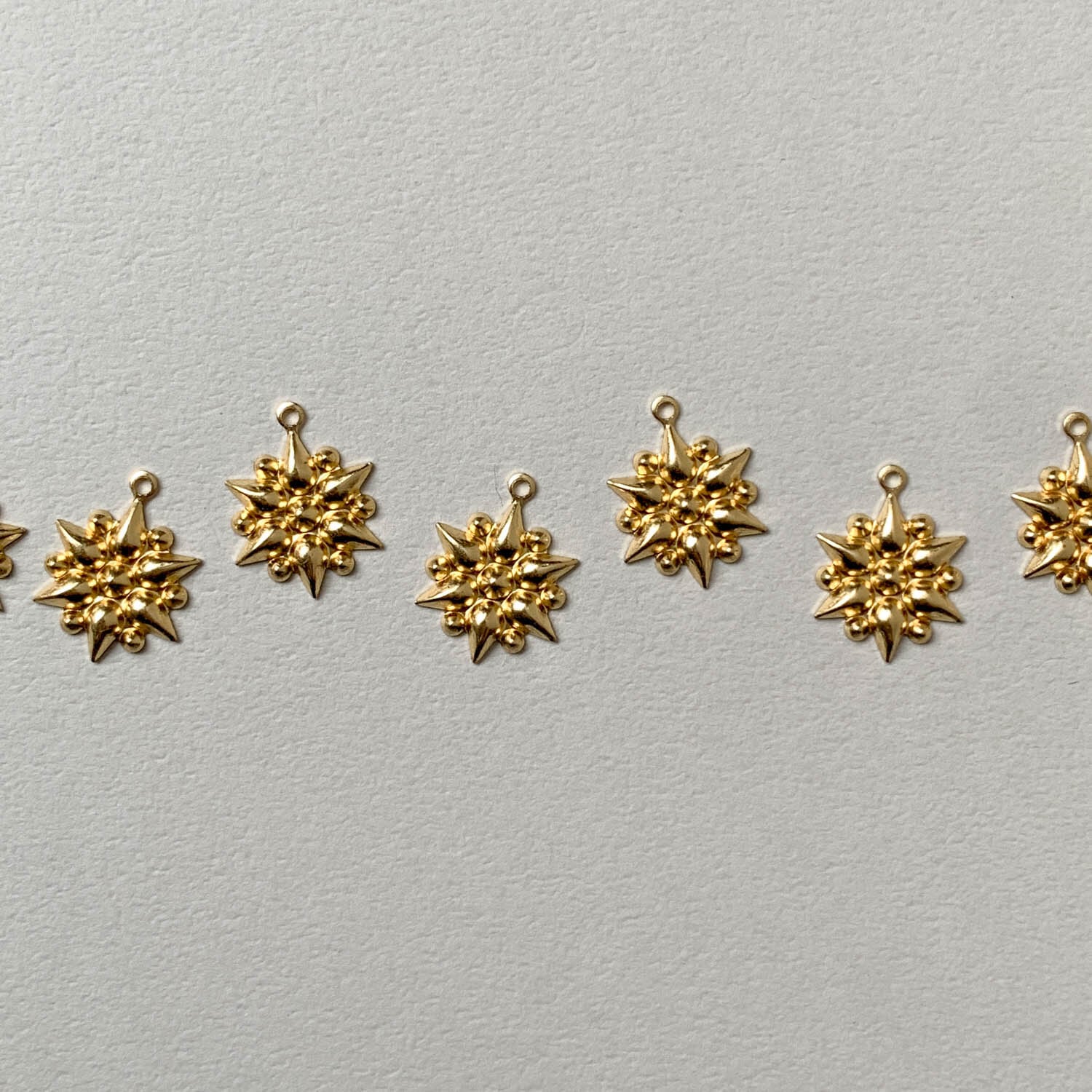 USA真鍮 星花セッティングチャーム | Dua-アクセサリーパーツショップ