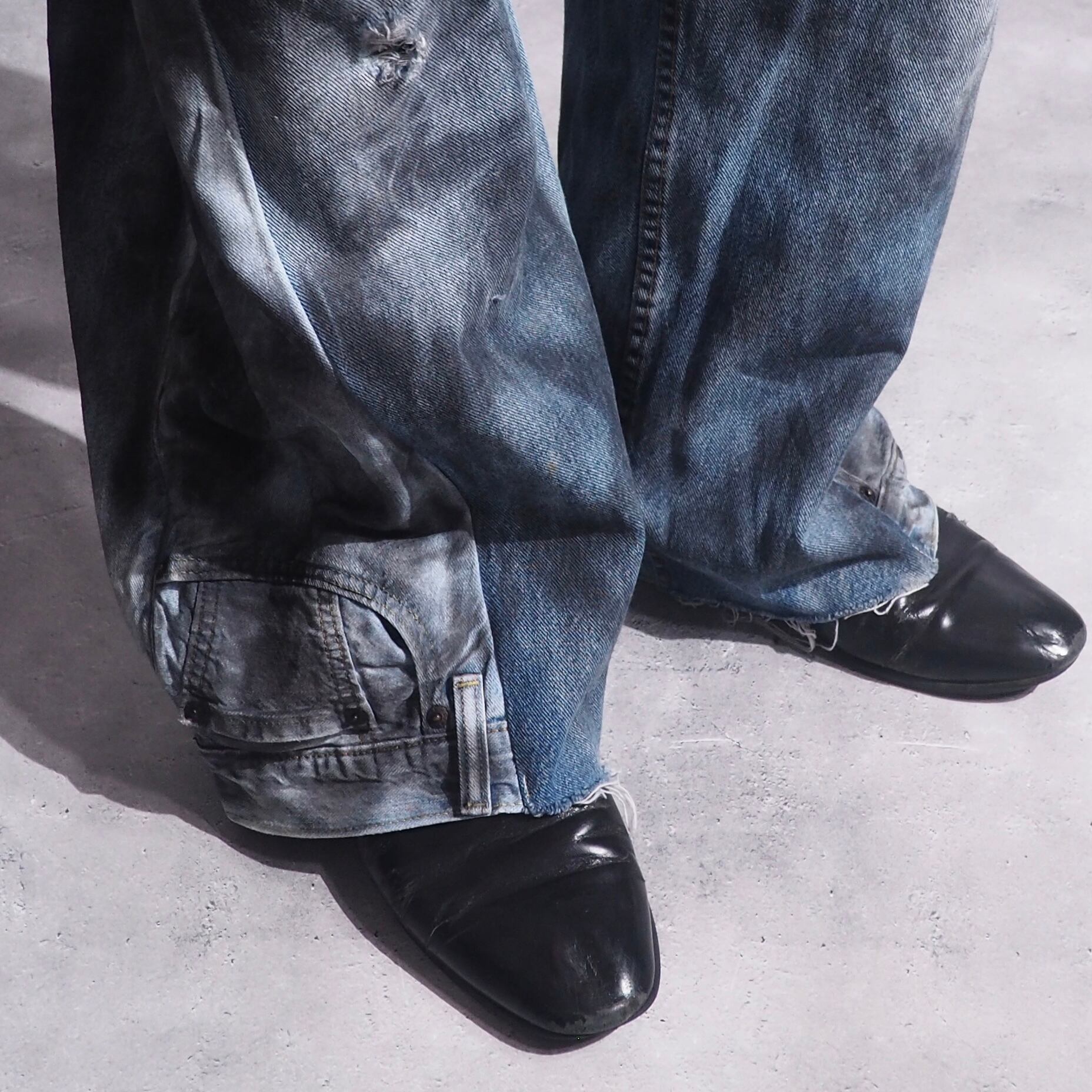 " Special - Re:make " Black Cross Spray × Docking Wide Buggy Denim Pants