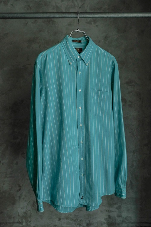 nordsthromのボタンダウンシャツ