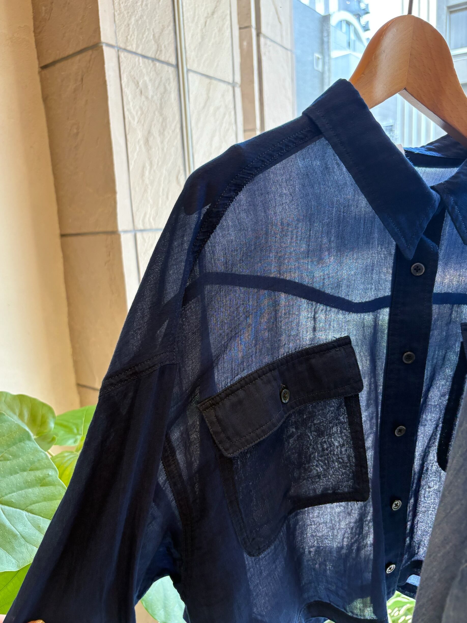 NAVY再入荷】Dignite collier / シアーデニムショートシャツ | anouk