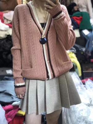 ラインケーブル編みニットカーディガン