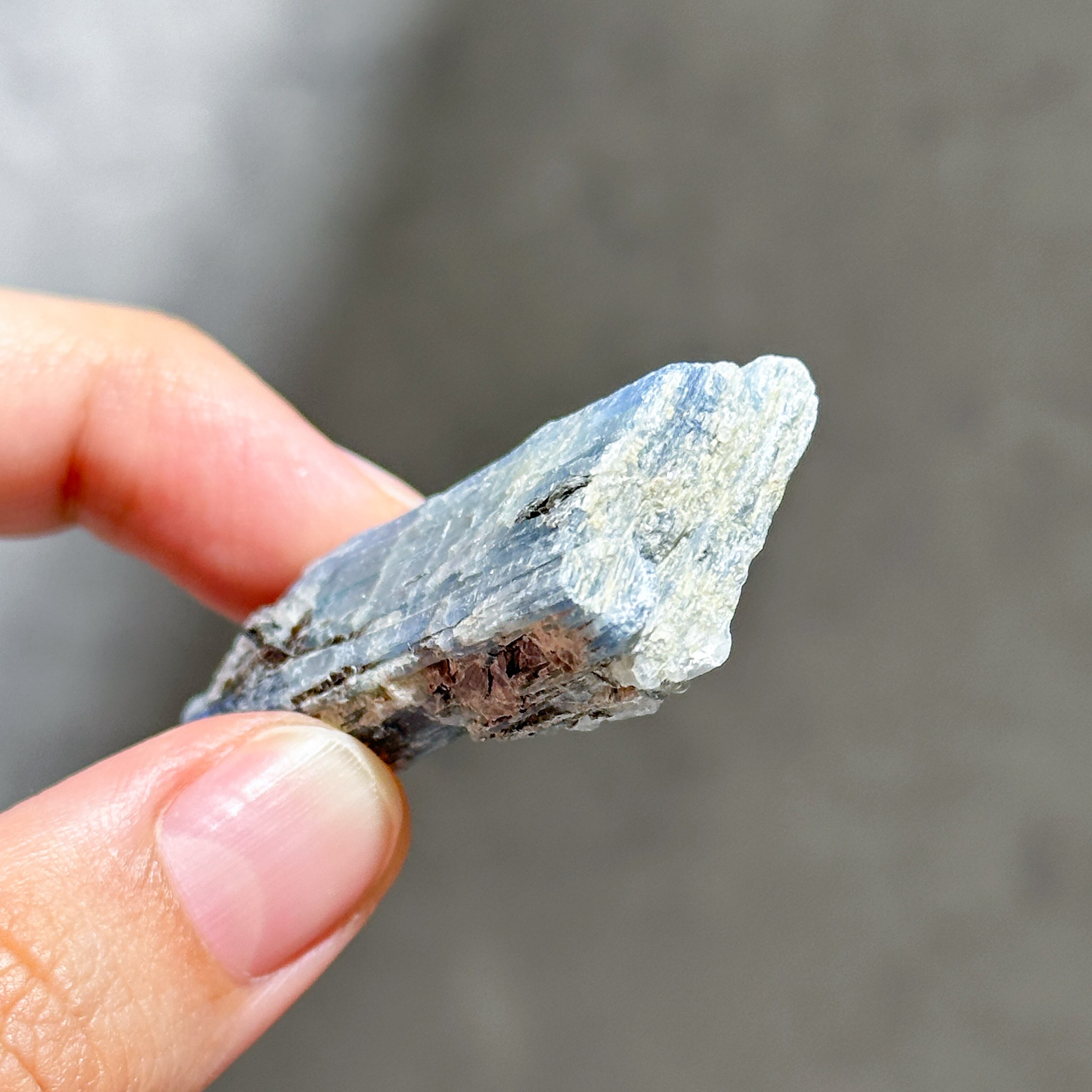 カイヤナイト 原石52◇ Kyanite ◇天然石・鉱物・パワーストーン