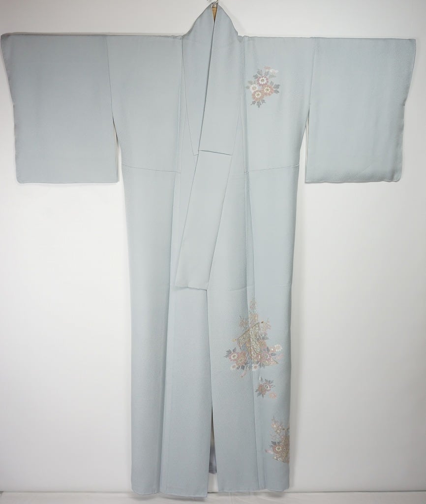 未使用 汕頭 蘇州 相良 総刺繍 訪問着 花 熨斗 正絹 水色 660 | kimono ...