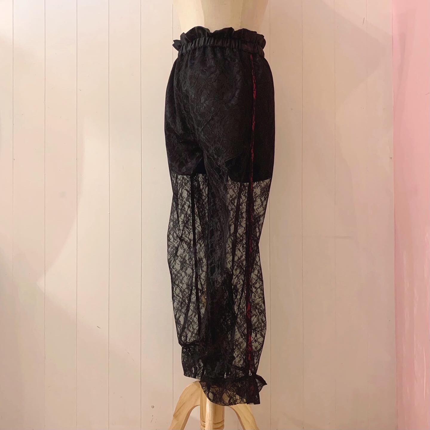 original : heads or tails brother pants BK/RD