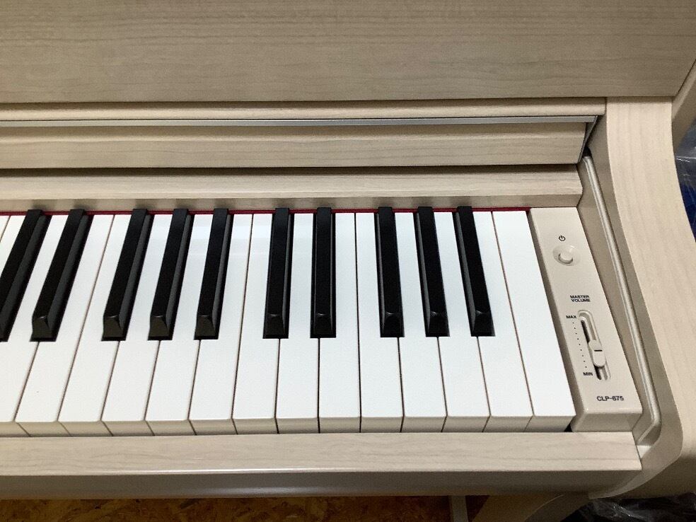 ヤマハ CLP-675WA ホワイトアッシュ調 2017年製 YAMAHA Clavinova