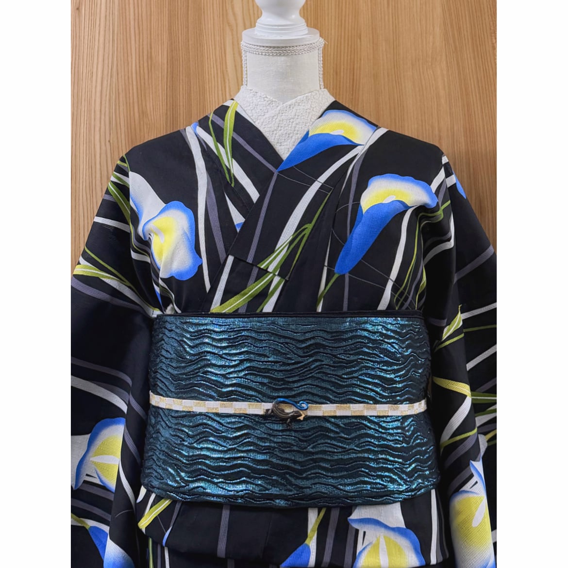 新品】小さめサイズ！よろけ縞にカラー模様の綿麻浴衣 | きもの楸堂