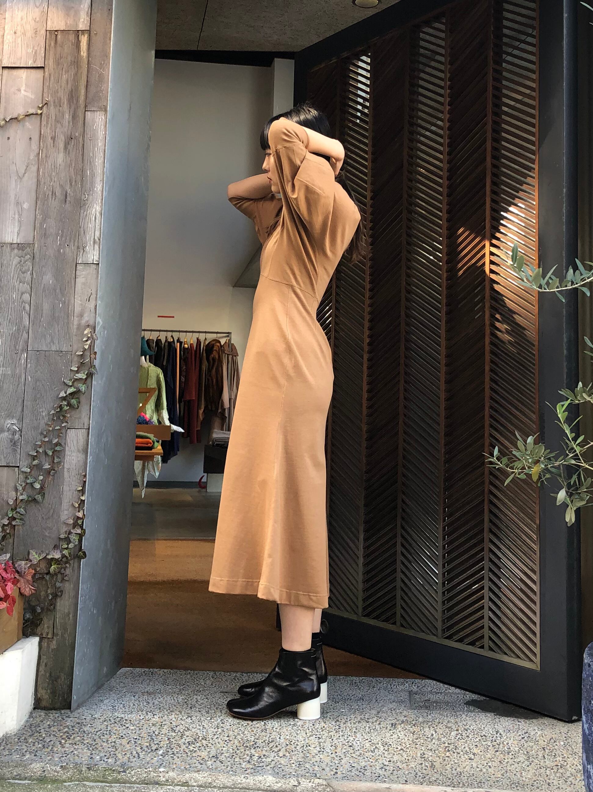 伊勢丹別注】V-Neck Classic Cotton Dress | contifarma.pe