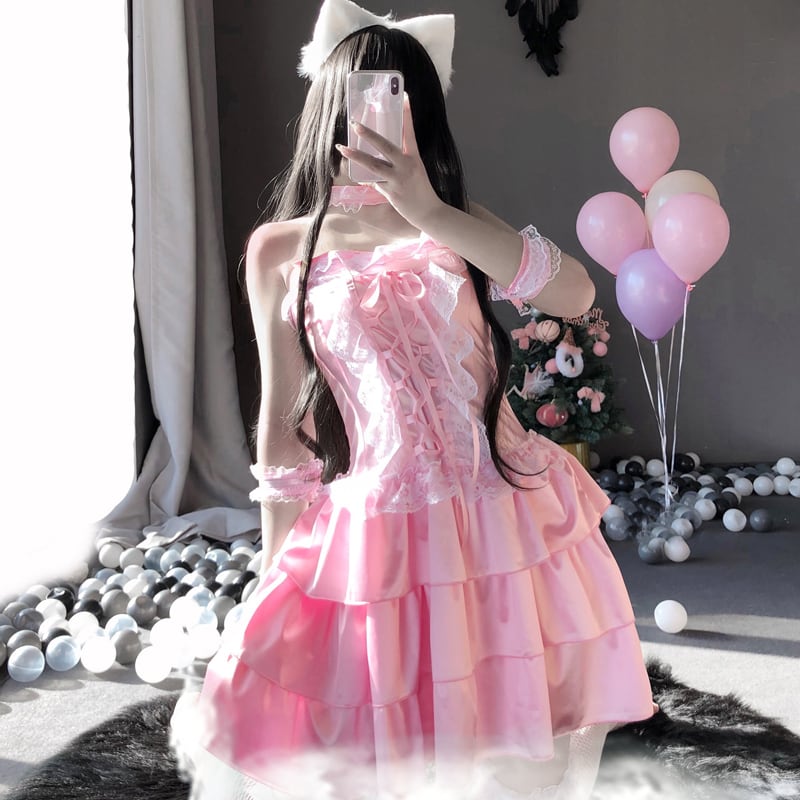 メイド服 セクシーかわいい 黒 2色展開 ロリータ 萌え萌え 目を奪われる ブラック ピンク S M L Dresszone