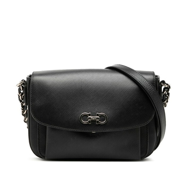 サルヴァトーレフェラガモ ガンチーニ フラップ チェーン ショルダーバッグ ブラック レザー レディース Salvatore Ferragamo 【中古】