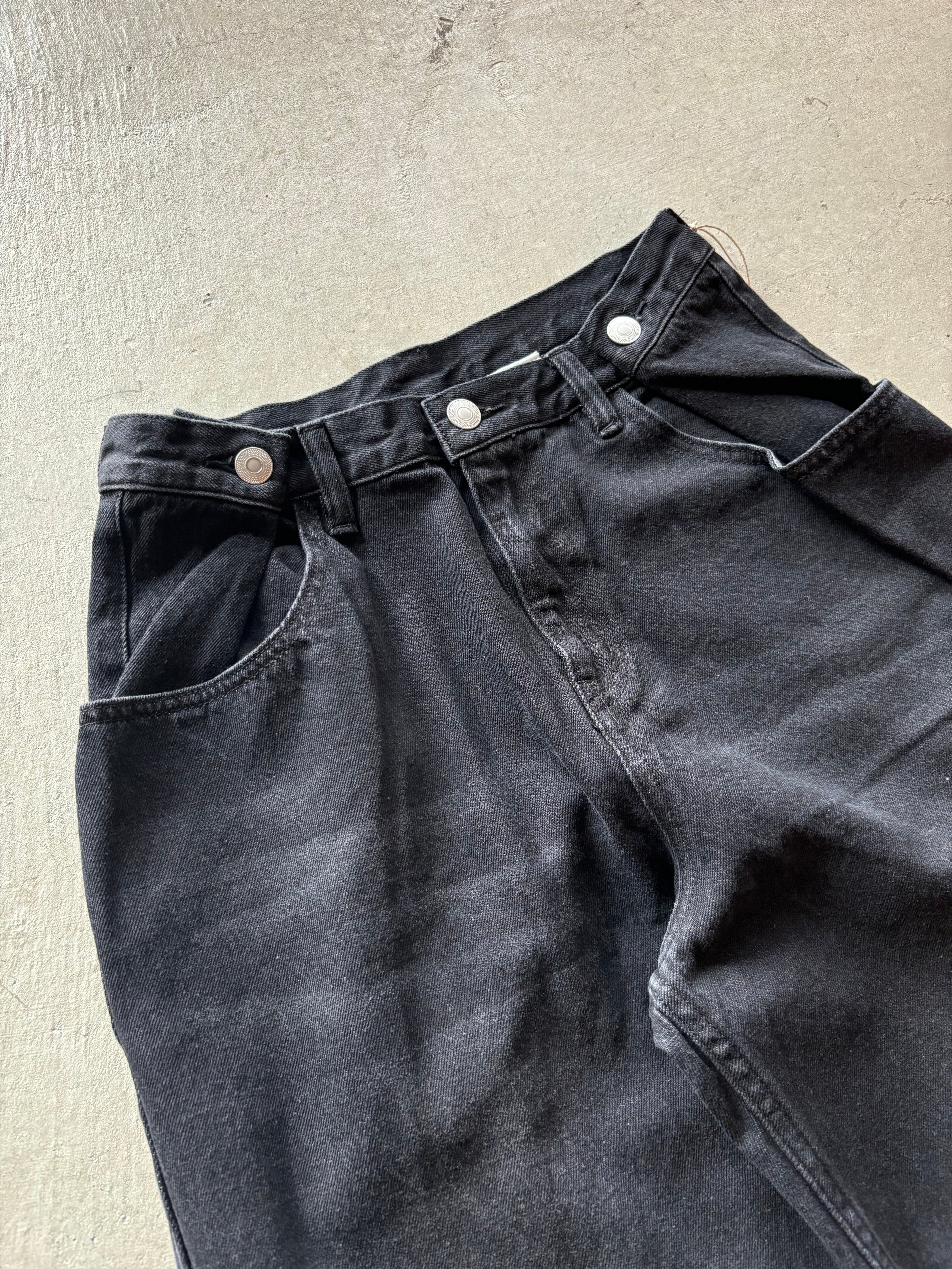YENN【TUCK BELT DESIGN PANTS】 | LARGE LAB TOWN