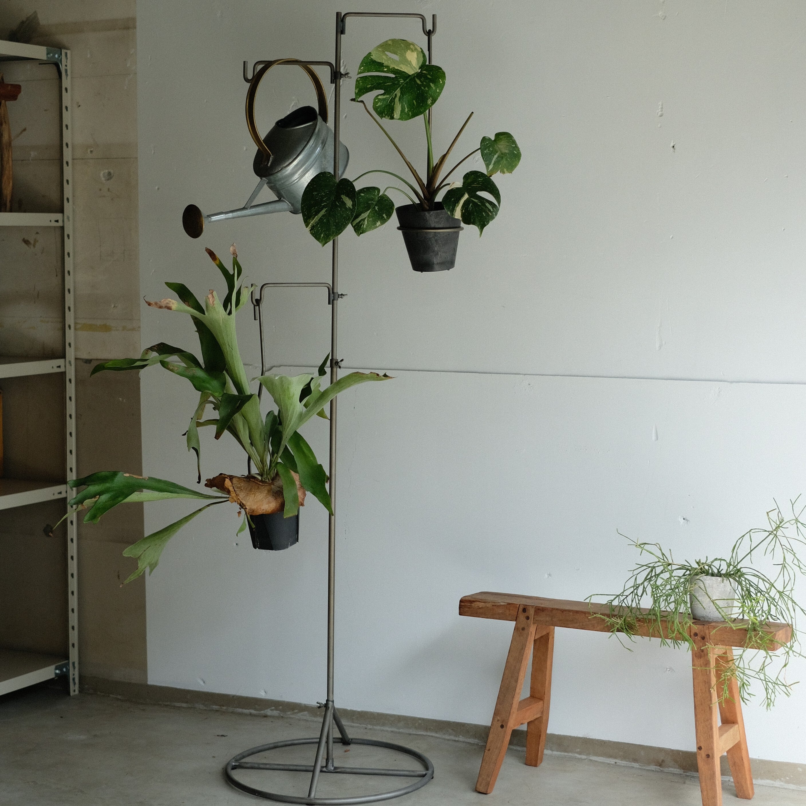 PLOP VERTICAL STAND | WEST VILLAGE TOKYO