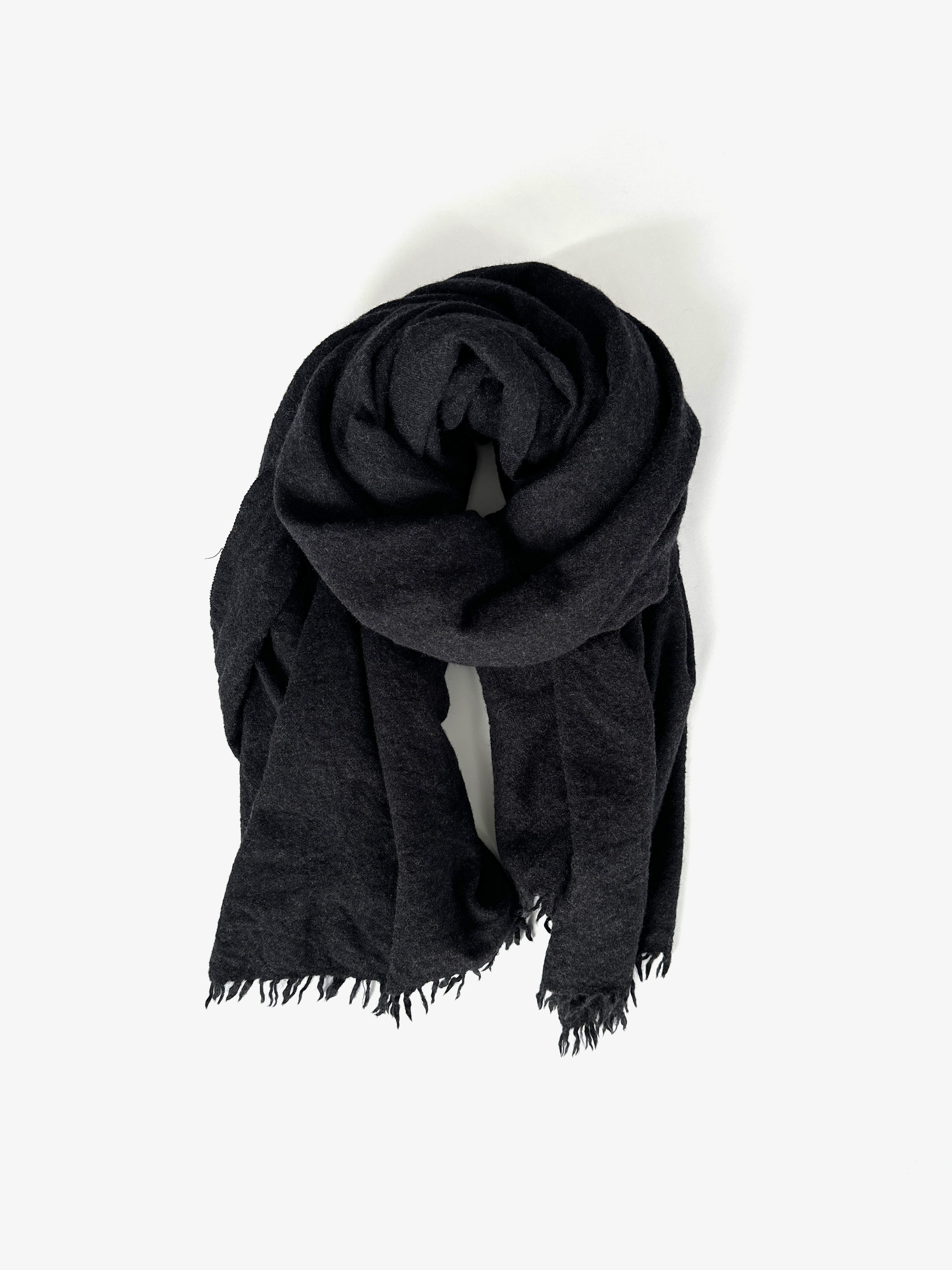 02131-1 muji stole / black | LOCALLY