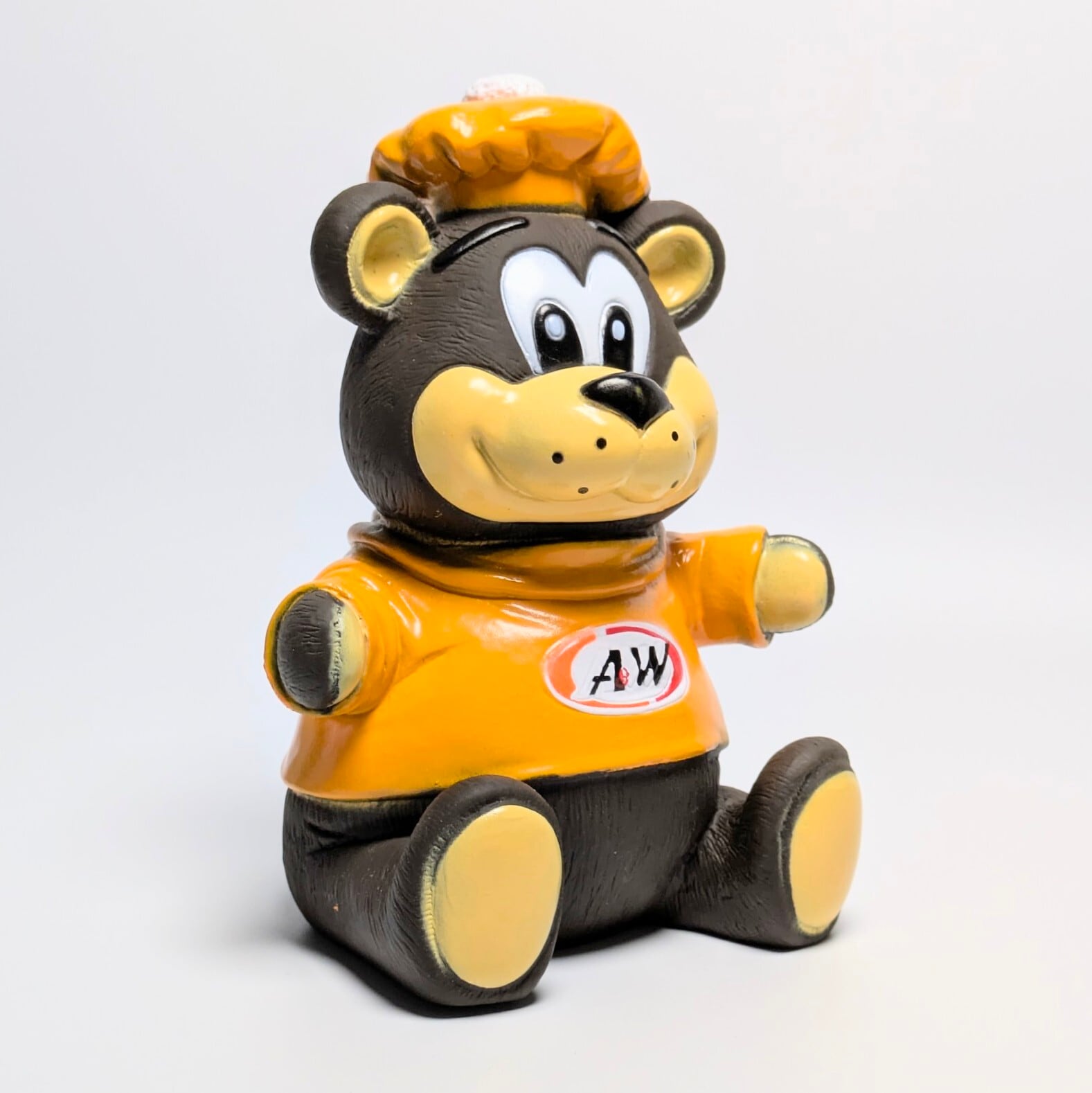 【 A&W(エンダー)ルーティ ベアー 】 ソフビバンク / 貯金箱 〚アメリカン雑貨 アメトイ〛