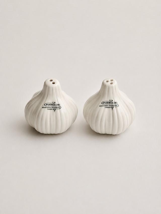 ガーリック ソルト＆ペッパーシェーカー｜Garlic Salt & Pepper Shaker – PUEBCO