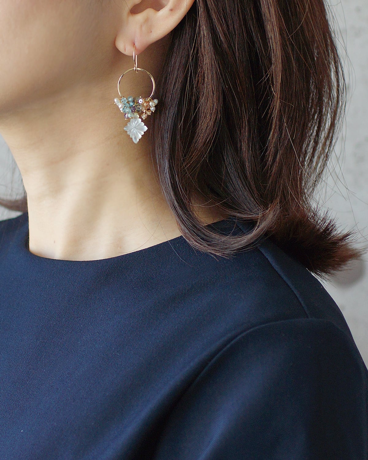 クリスタルシェルカービングのリングピアス | Ruan aree │ 心に潤いを