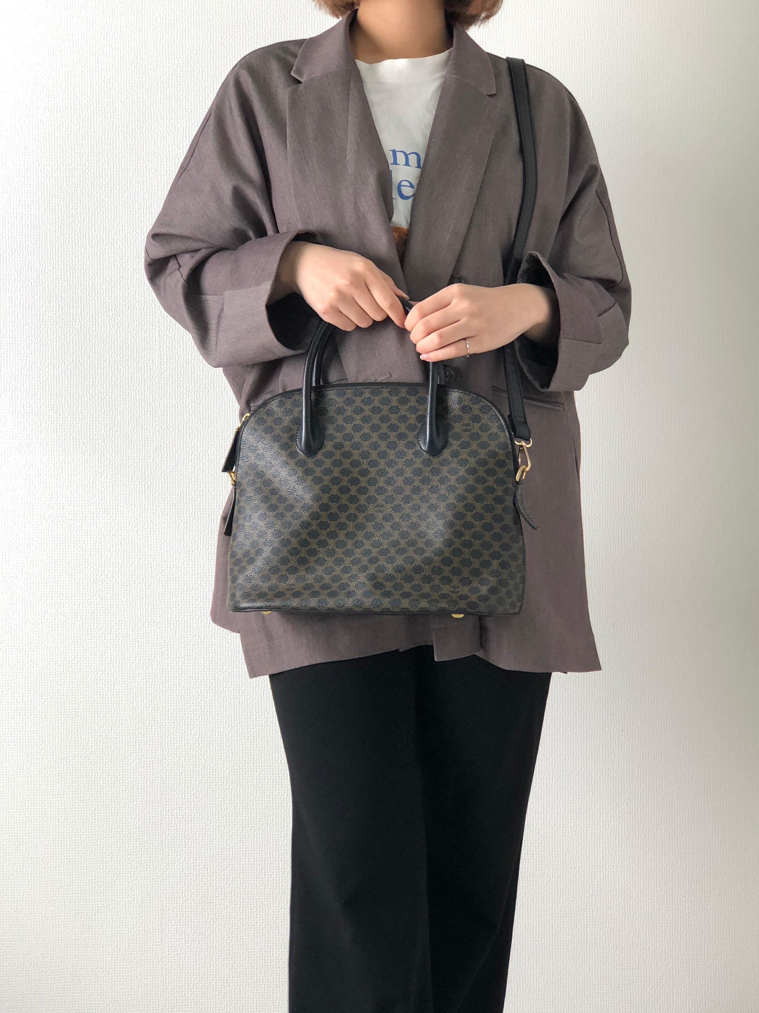 【セリーヌ】ハンドバッグ　ドーム　ショルダー 2way　黒　レザー トリオンフ CELINE セリーヌ 2Wayバッグ ドーム型 レザー ブラック