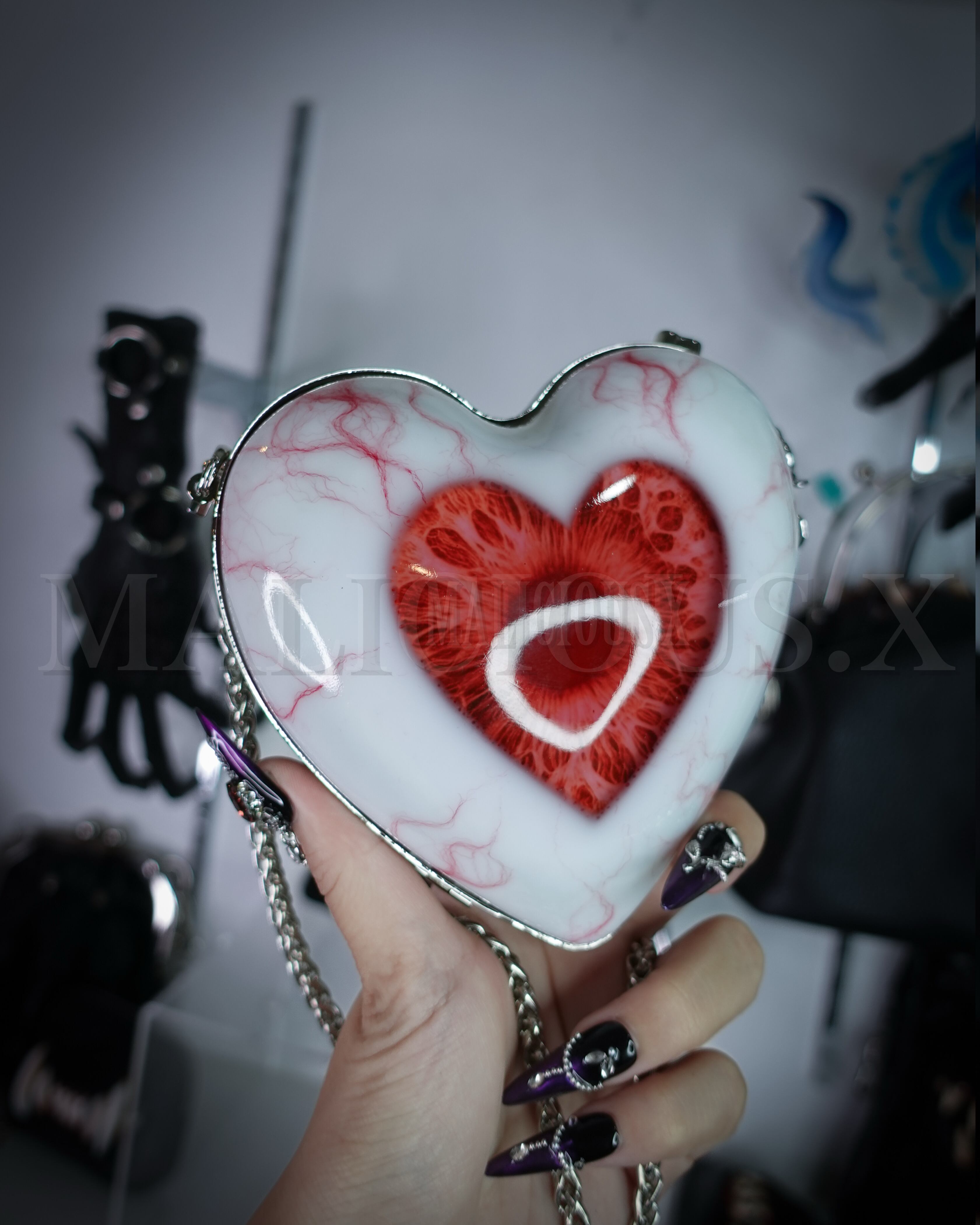 Heart Eye Bag | MALICIOUS.X