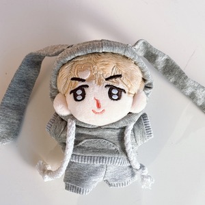 『うさ耳ジミンフーディ』ジミレニアル　ぬい服