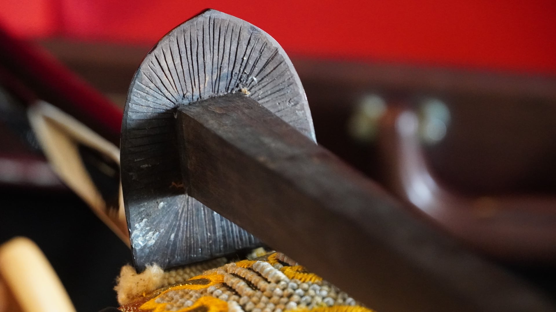 二度と出ない超貴重作です※名工銘苅氏師匠仲本三味線店作 知念大工型