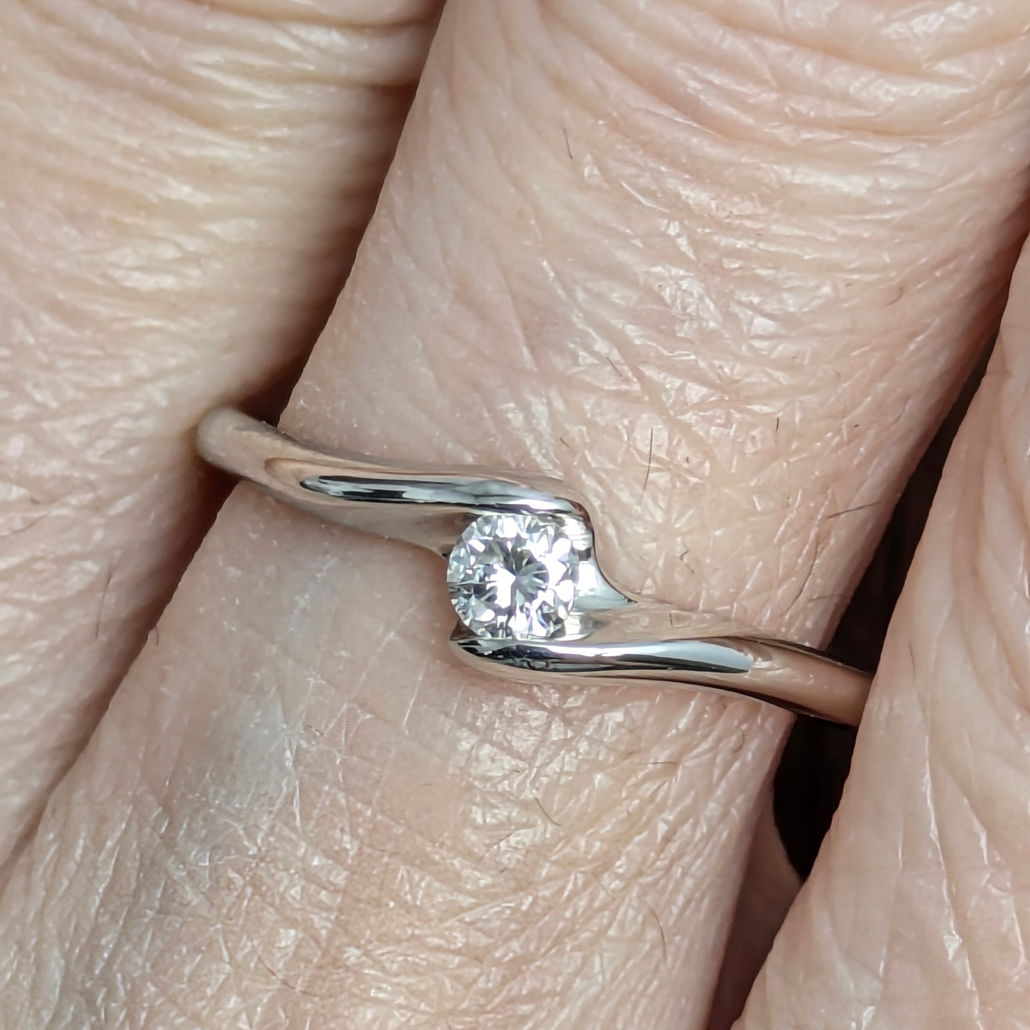 Pt900ダイヤリング ダイヤモンド 0.12ct【PRO208724】 | CollectJewel