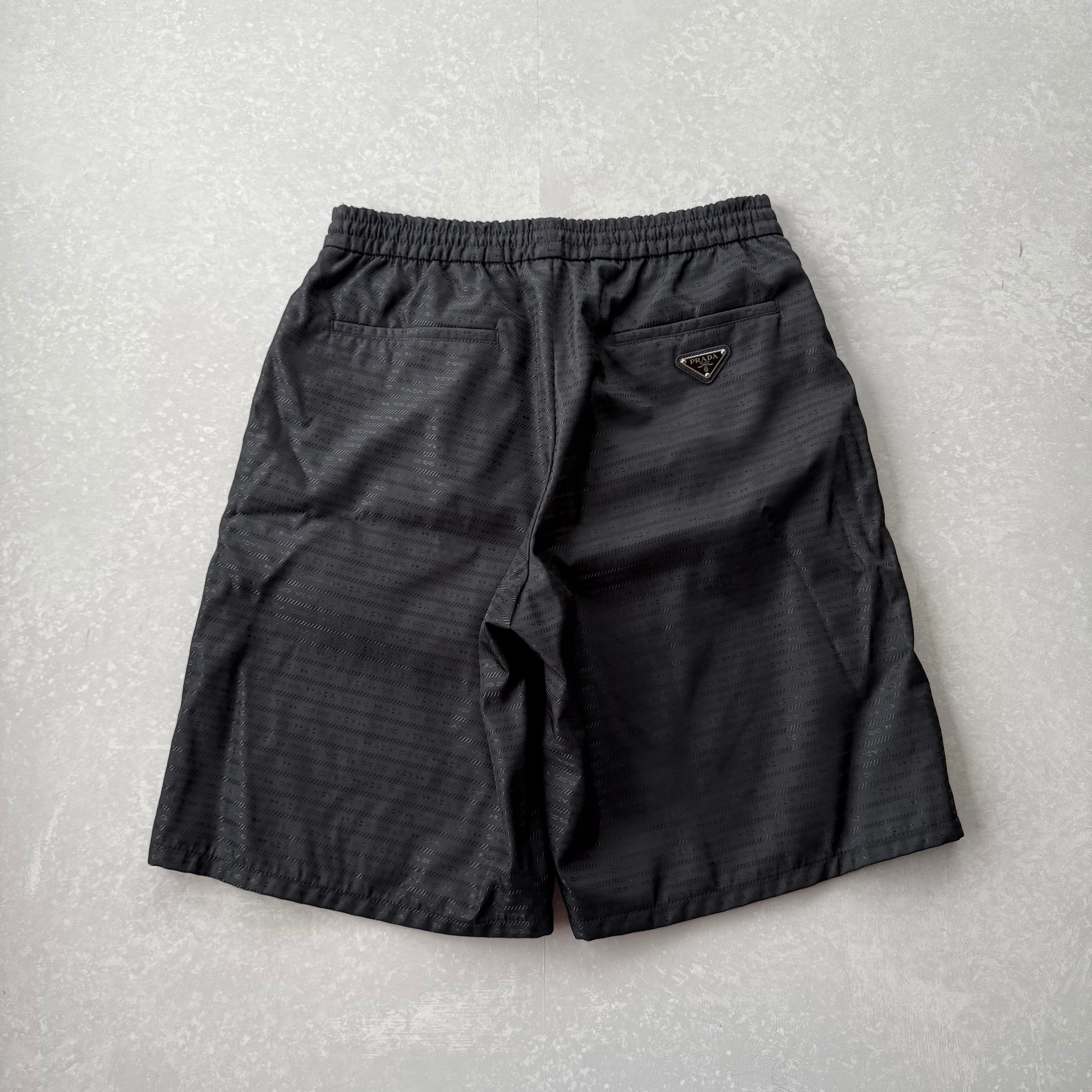 PRADA | Seek the online