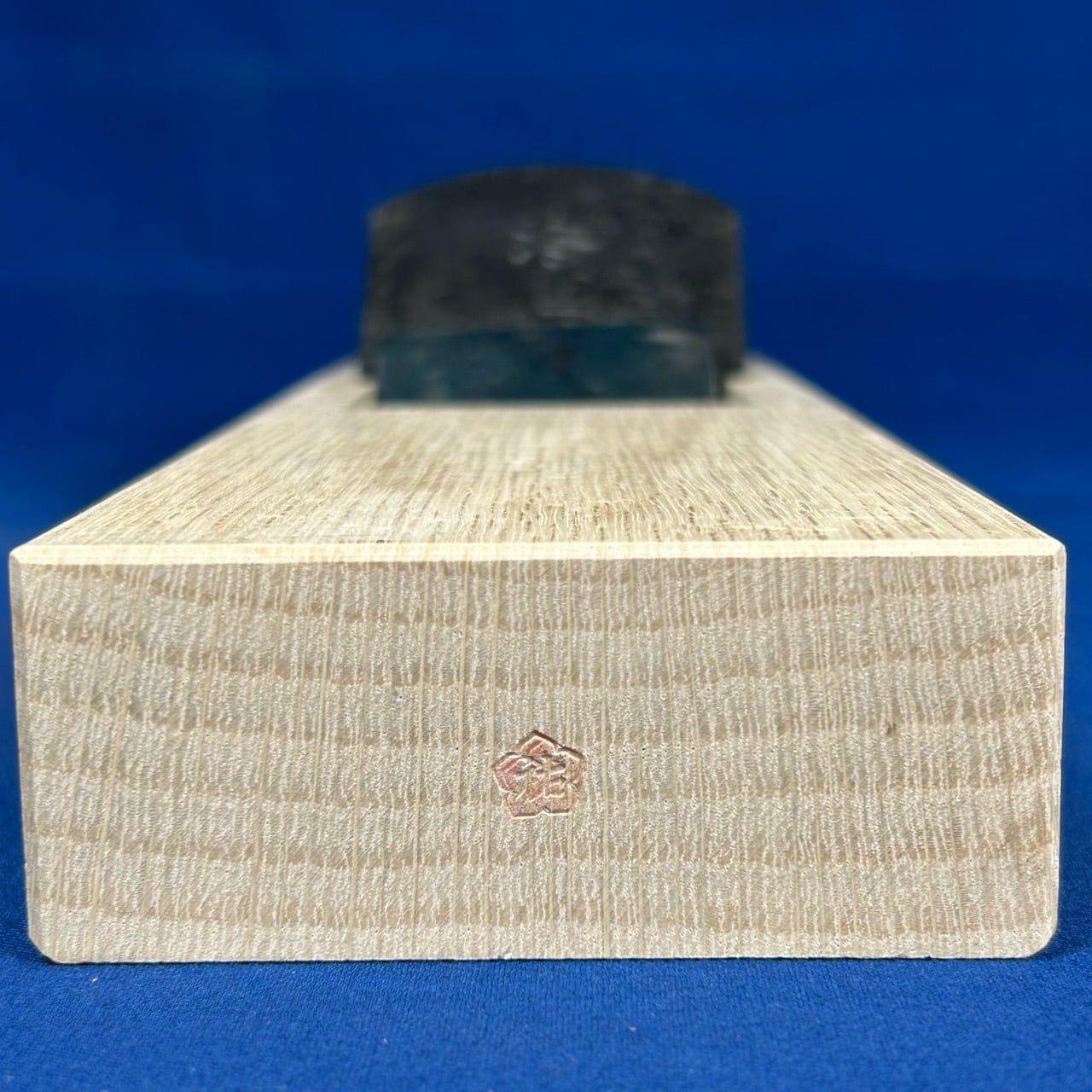 【真作 名品】 小畑稲升「鯉」百貨店銘柄(鳥取大丸購入) 完売>与板 水鳥刃物/似鳥透作 海鳥(うみどり) /寸八鉋(70mm) | 利作