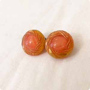 【フランス直輸入】愛らしいコーラルオレンジで彩る ヴィンテージイヤリング