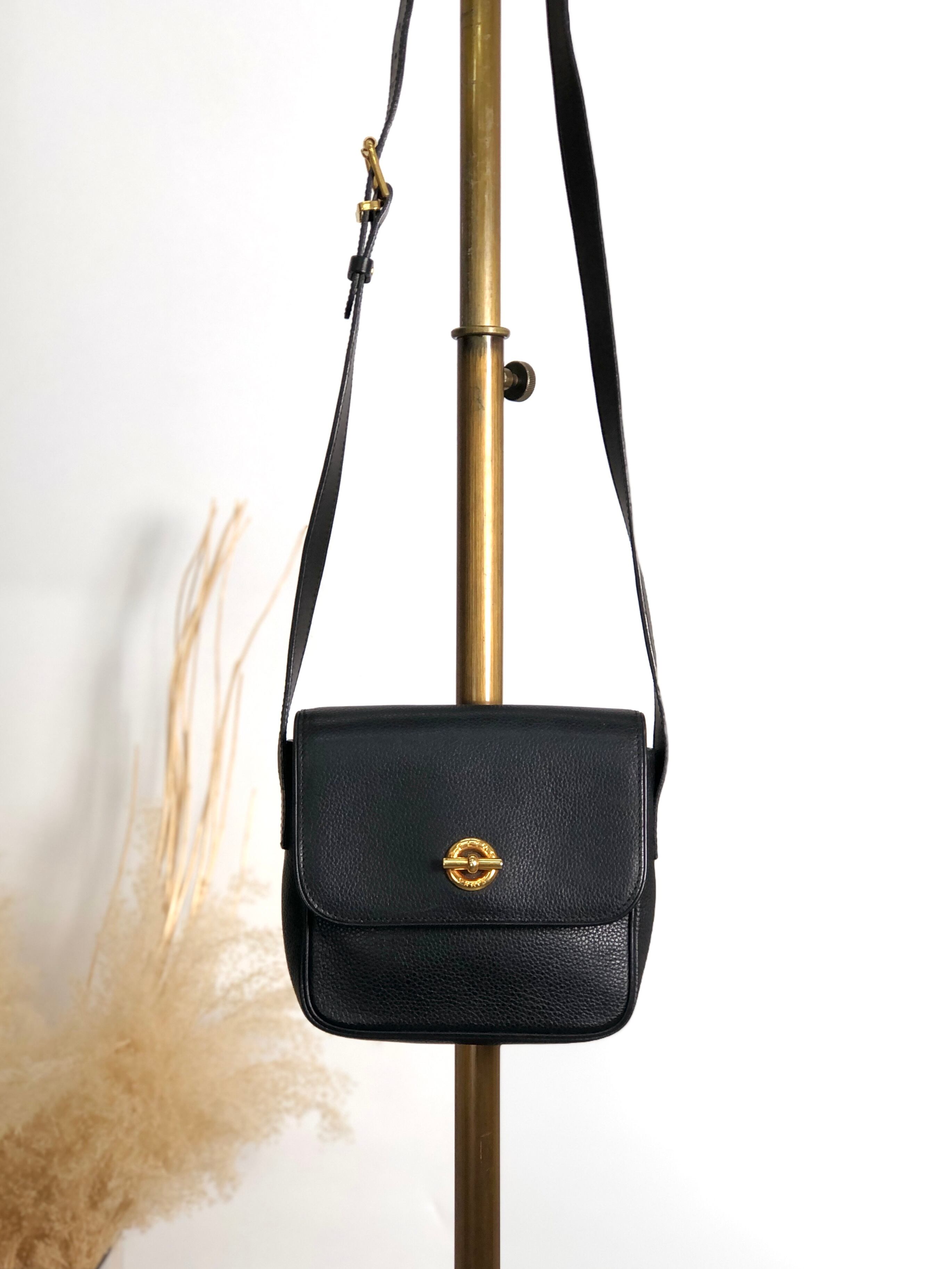 CELINE セリーヌ ショルダーバッグ ブラック マンテル レザー vintage