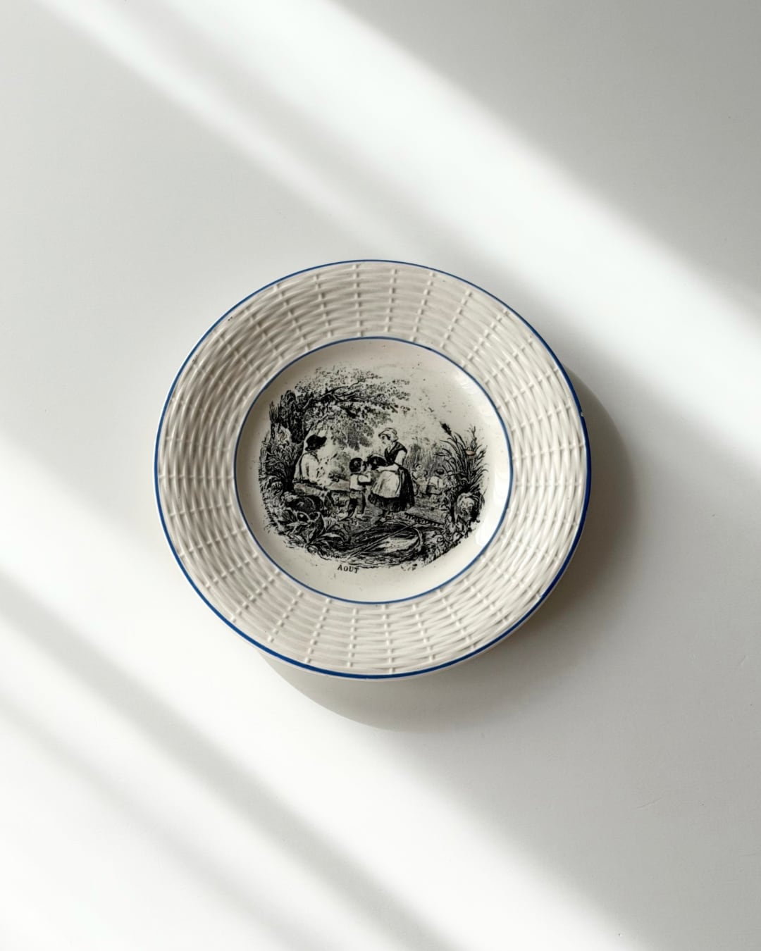 Sarreguemines サルグミンヌ / "AOUT" 8月 グリザイユプレート